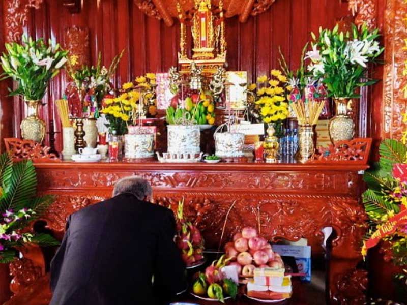 di-dam-gio-mua-gi-8-mon-qua-y-nghia-nhat-1 Đi đám giỗ mua gì? 8 món quà tặng ý nghĩa nhất