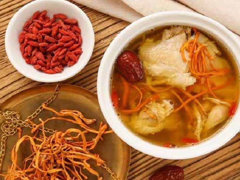 ga-ham-dong-trung-ha-thao-tao-do-ky-tu Gà hầm đông trùng hạ thảo táo đỏ kỷ tử