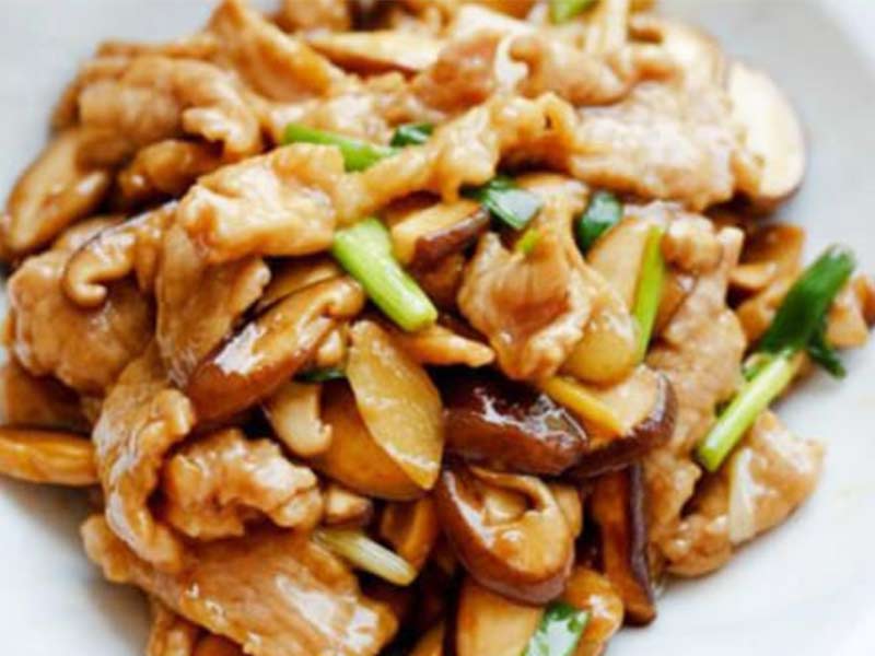 Nấm hoàng đế xào thịt heo